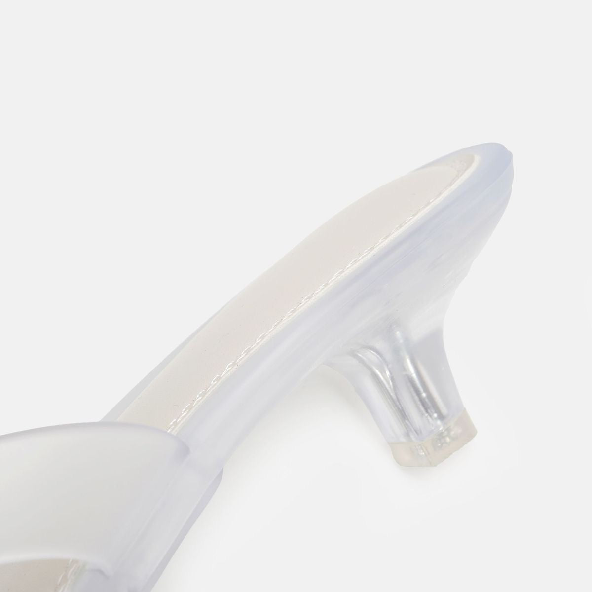 The Muse - Transparent White